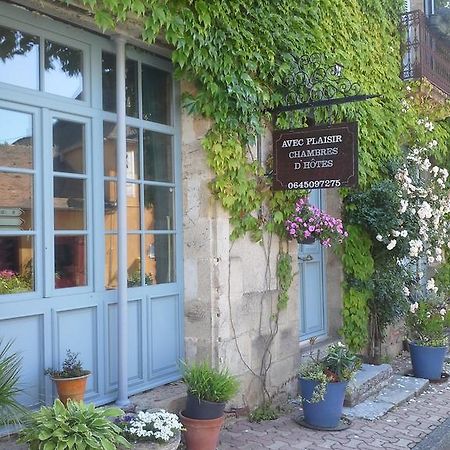 Avec Plaisir Bed & Breakfast Saint-Plaisir Екстериор снимка
