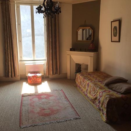 Avec Plaisir Bed & Breakfast Saint-Plaisir Екстериор снимка