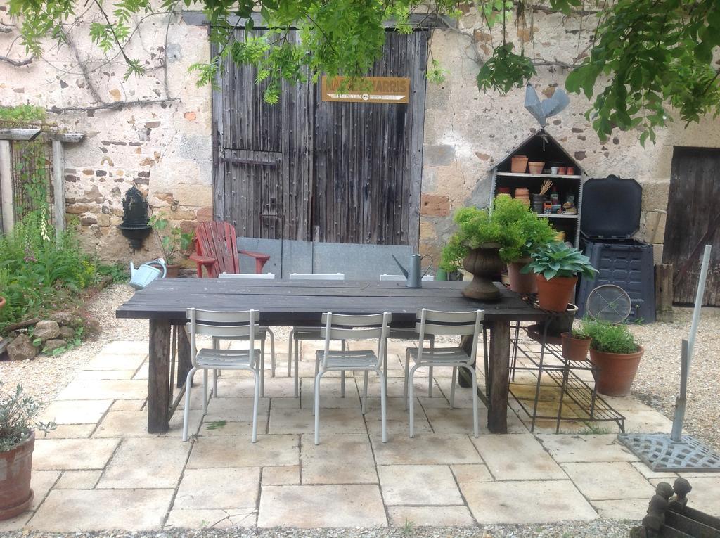 Avec Plaisir Bed & Breakfast Saint-Plaisir Екстериор снимка