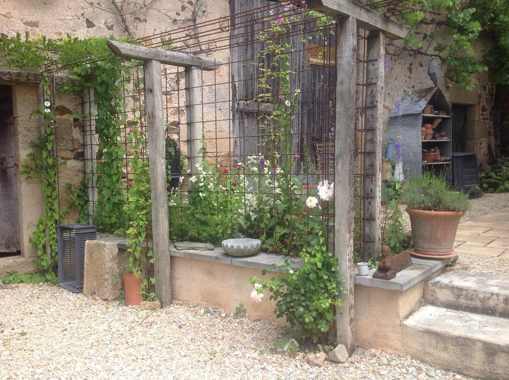 Avec Plaisir Bed & Breakfast Saint-Plaisir Екстериор снимка